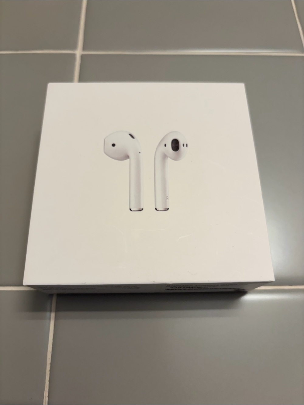 Apple AirPods 2nd Generation